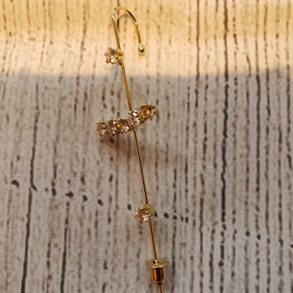 Hypoallergenic Gold crawler wrap earring - Picture 2 of 5